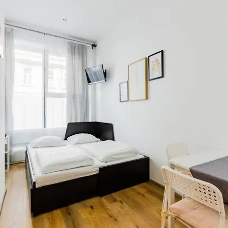 Budget West With Shared Kitchen Vienna