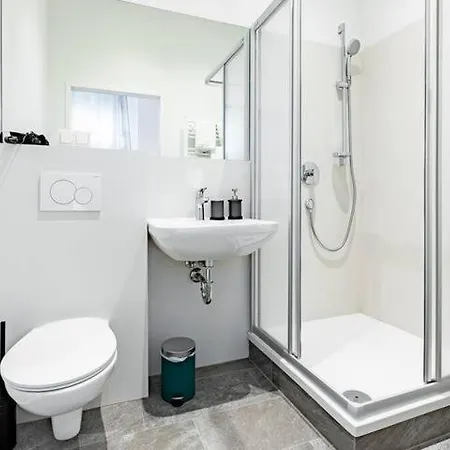 Apartment Budget West With Shared Kitchen Vienna