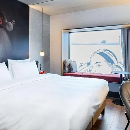 Radisson Red Hotel, Hotell Wien