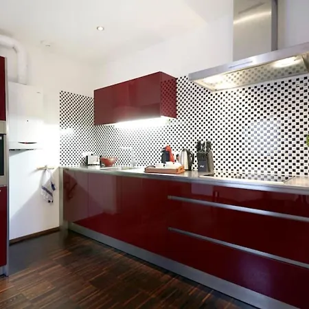 Apartment Penthouse 1 *
