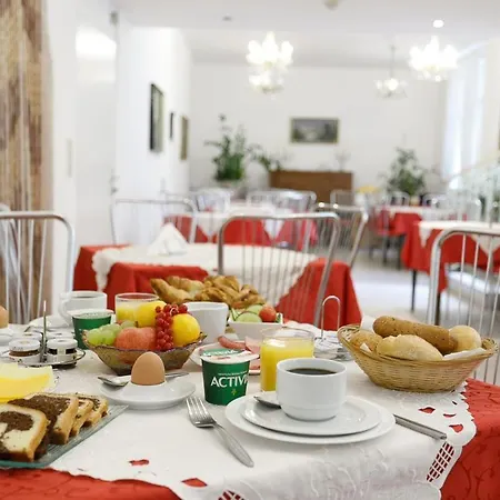 Viktoria Schoenbrunn Hotel