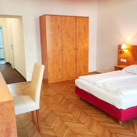 Act Apartment *
