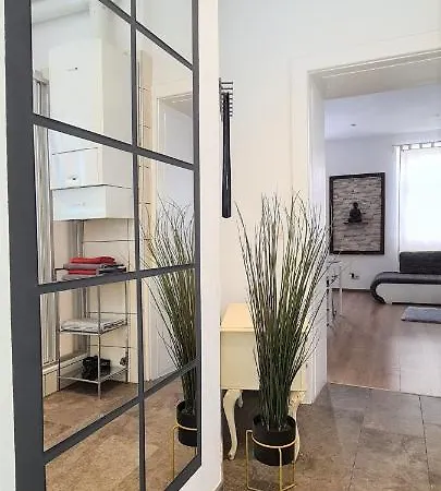 Apartment Wiener Buddha Style Flat With Inner Garden- Marzstrasse Vienna