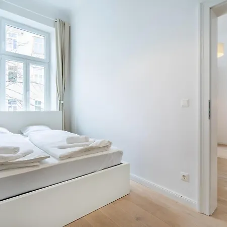 Apartment Modernes Im Charmanten Viertel