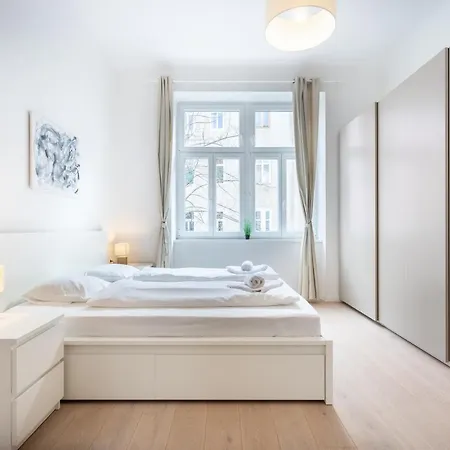 Apartment Modernes Im Charmanten Viertel *