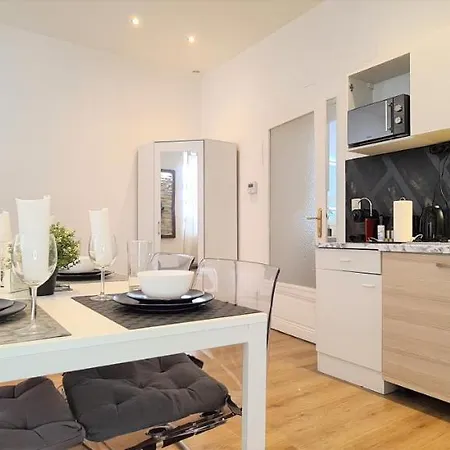 Wiener Buddha Style Flat With Inner Garden- Marzstrasse Apartment Vienna