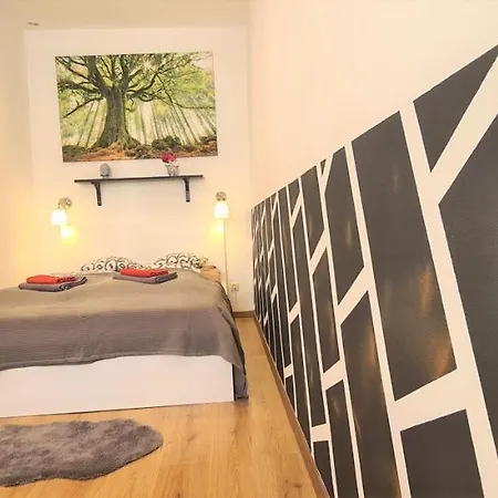 Wiener Buddha Style Flat With Inner Garden- Marzstrasse *