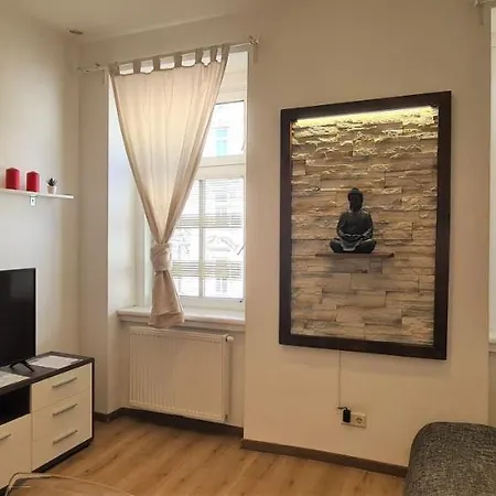 Wiener Buddha Style Flat With Inner Garden- Marzstrasse Vienna