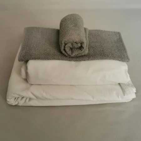 Auberge de jeunesse 7brunnen Beds & *