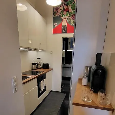 Apartment Urbanhood16 *