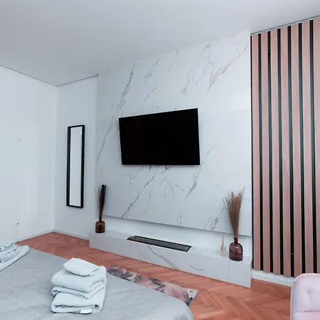 Petit Luxe Vienna