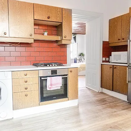 Perfectly Situated 2br Shared Apt- Ideal For Longstays * Vienna