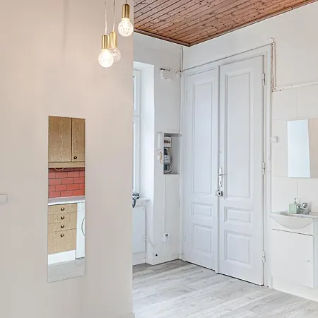 Perfectly Situated 2br Shared Apt- Ideal For Longstays * Vienna