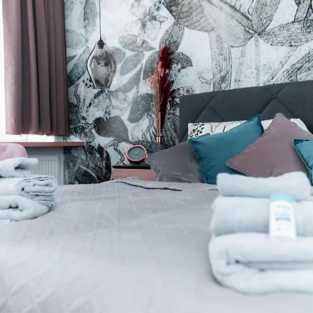 Petit Luxe