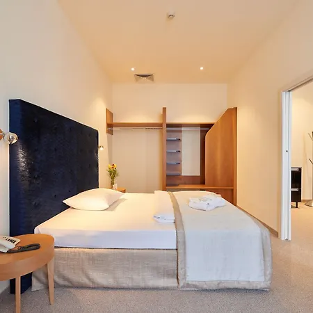 Hilight Suite Hotel Hotel