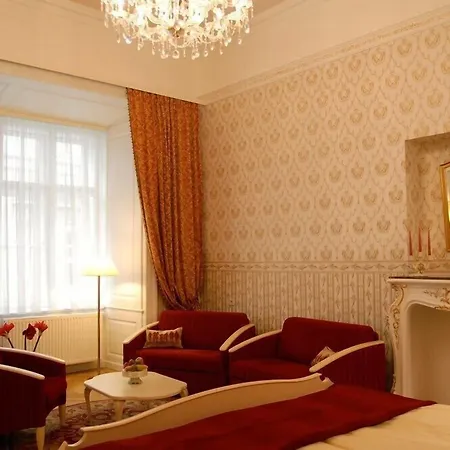 Ξενοδοχείο Pertschy Palais 4*
