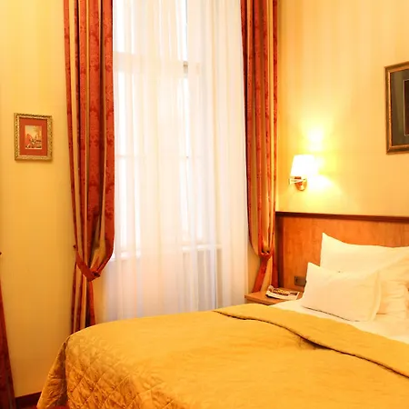 Opera I Self Check In Hotel Vienna