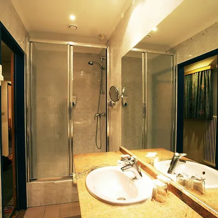 Bed and breakfast Continental 4*