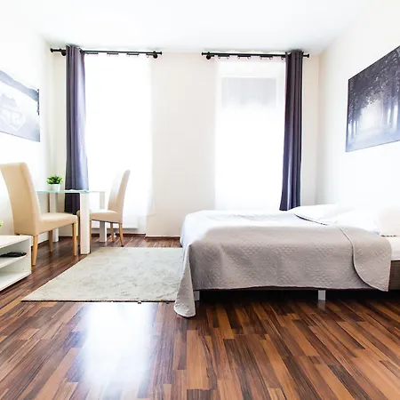 Troststrasse Apartment *