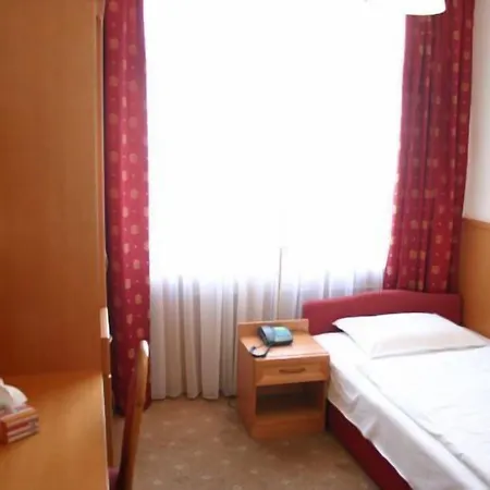 Hotel Corvinus - Newly Renovated Wien