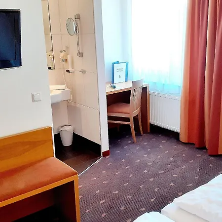 Fabrik 3* Vienna