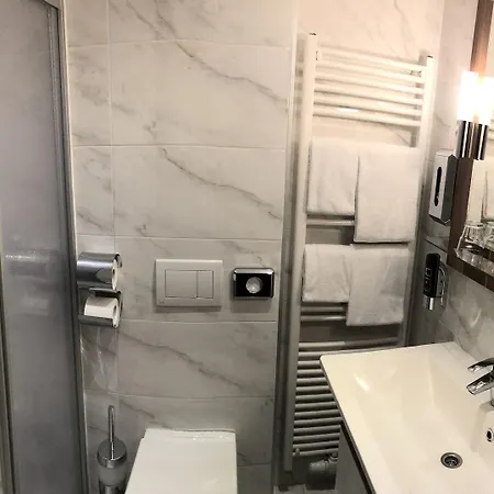 Koenig Hotel 3*