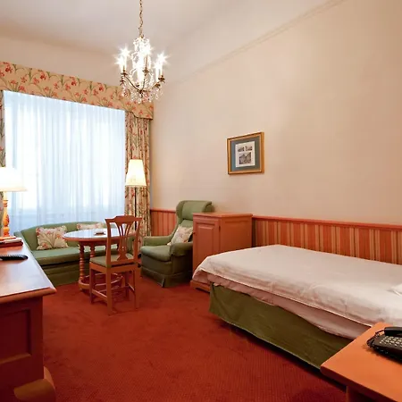 Koenig Von Ungarn Hotel 4*