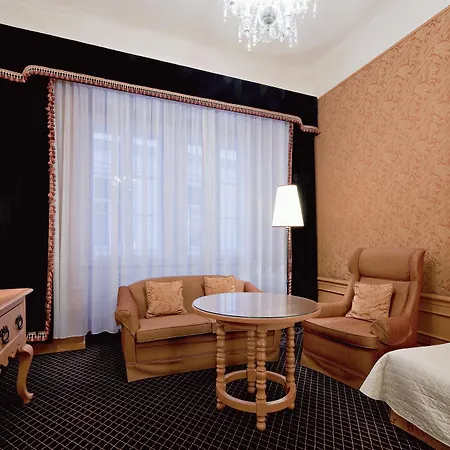 Hotel Koenig Von Ungarn 4*
