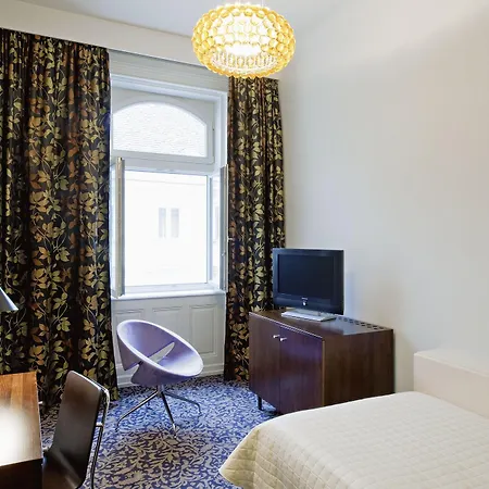 Koenig Von Ungarn Hotel 4*