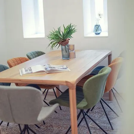 Ideal For Families & Mid-term-stays Vienne