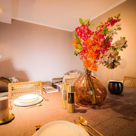 Charming Apartment: Only 10 Minutes To The Center Vienna
