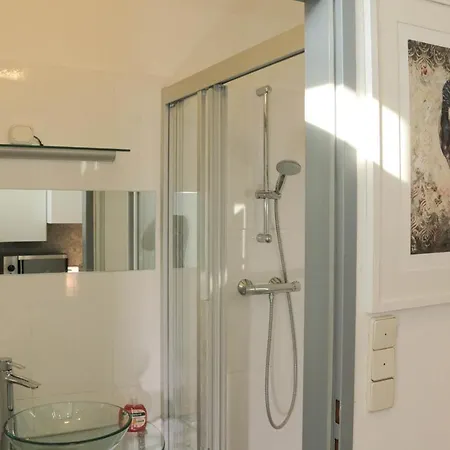 Charming Apartment: Only 10 Minutes To The Center Vienna