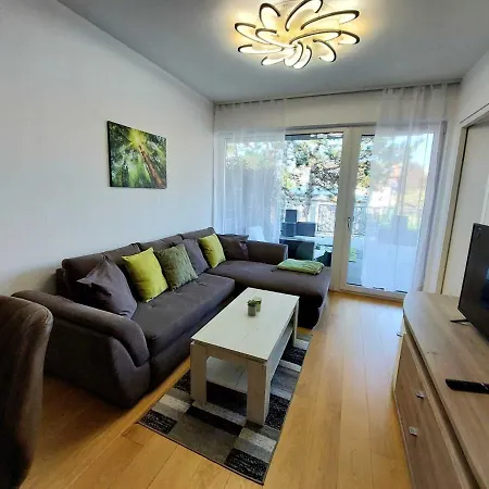 Dream Getaway With Jacuzzi And Pool Apartament Wiedeń