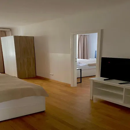 Mitte Apartment *