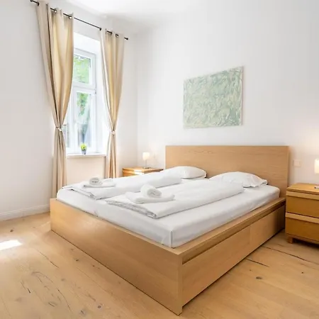 Cottageviertel - Stilvolles In Parknahe Apartment Vienna