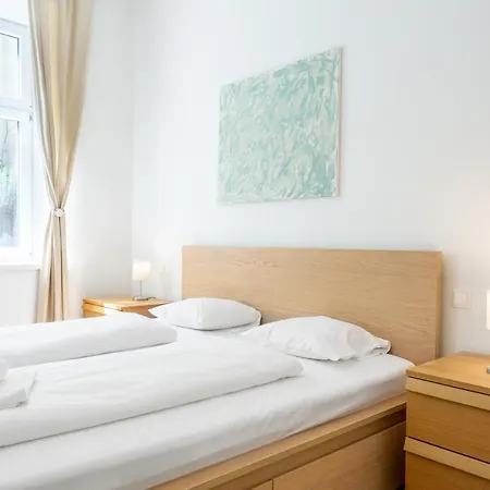 Cottageviertel - Stilvolles In Parknahe Apartament