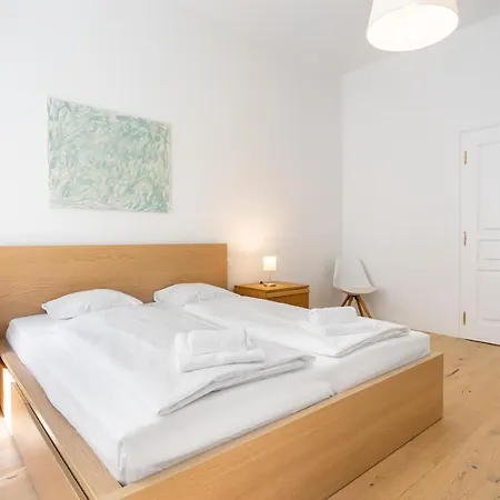 Cottageviertel - Stilvolles In Parknahe Apartament Viena