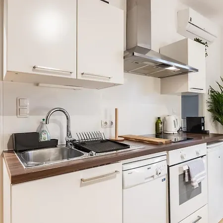Cozy Located In Vienna's Vibrant Center *