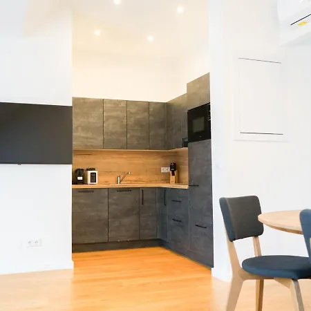 Nadland B61 Apartment
