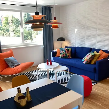 Brand New Cozy 10 Min To Center Apartment *