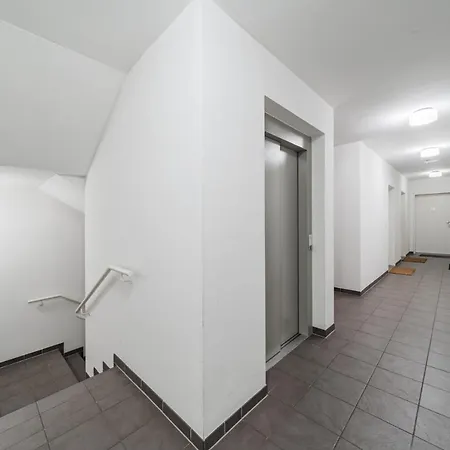 17 C&j's Apartament