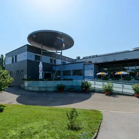 Hotel Kultur- Und Sportvereinigung Der Wiener Gemeindebediensteten *