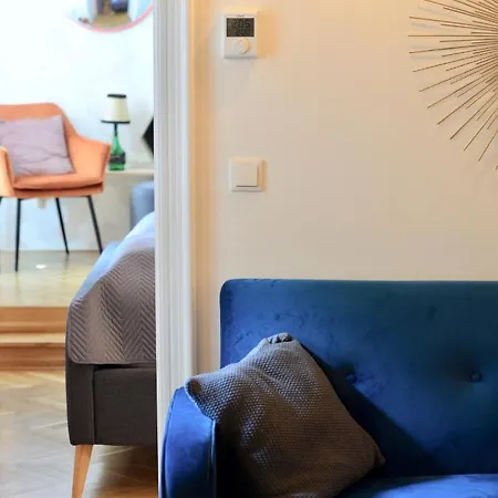 Your Stylish Basement Loft Close To Schonbrunn