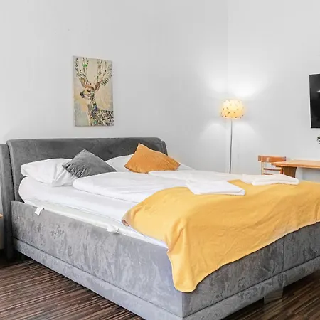 Vivid King Bed - 12 Minutes From Center *