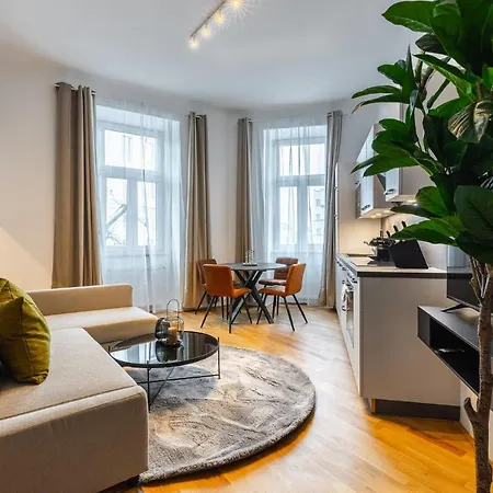 Trendy With - Smart Tv, Coffee Machine In Meidling Apartment Vienna