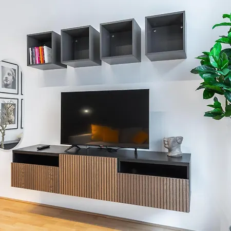Apartment Trendy With - Smart Tv, Coffee Machine In Meidling Vienna