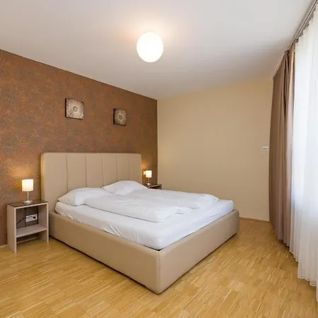 Linzerstrasse * Vídeň