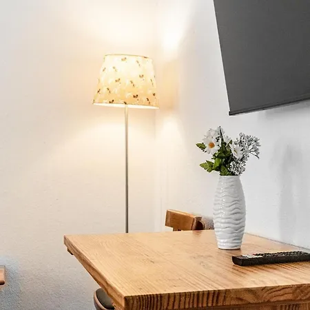 Apartment Vivid King Bed - 12 Minutes From Center