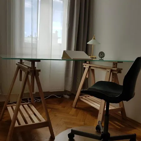 1090 * Vídeň