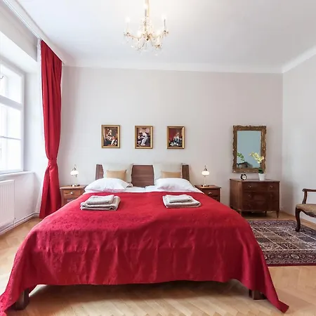Elegant Apartment